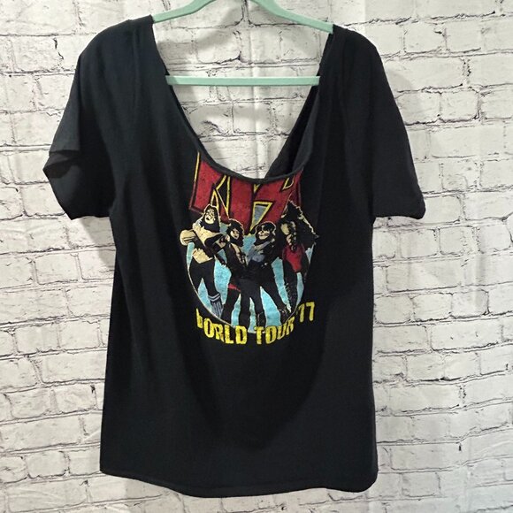 Source Unknown Tops - Vintage Ladies KISS off shoulder T shirt Size XXL